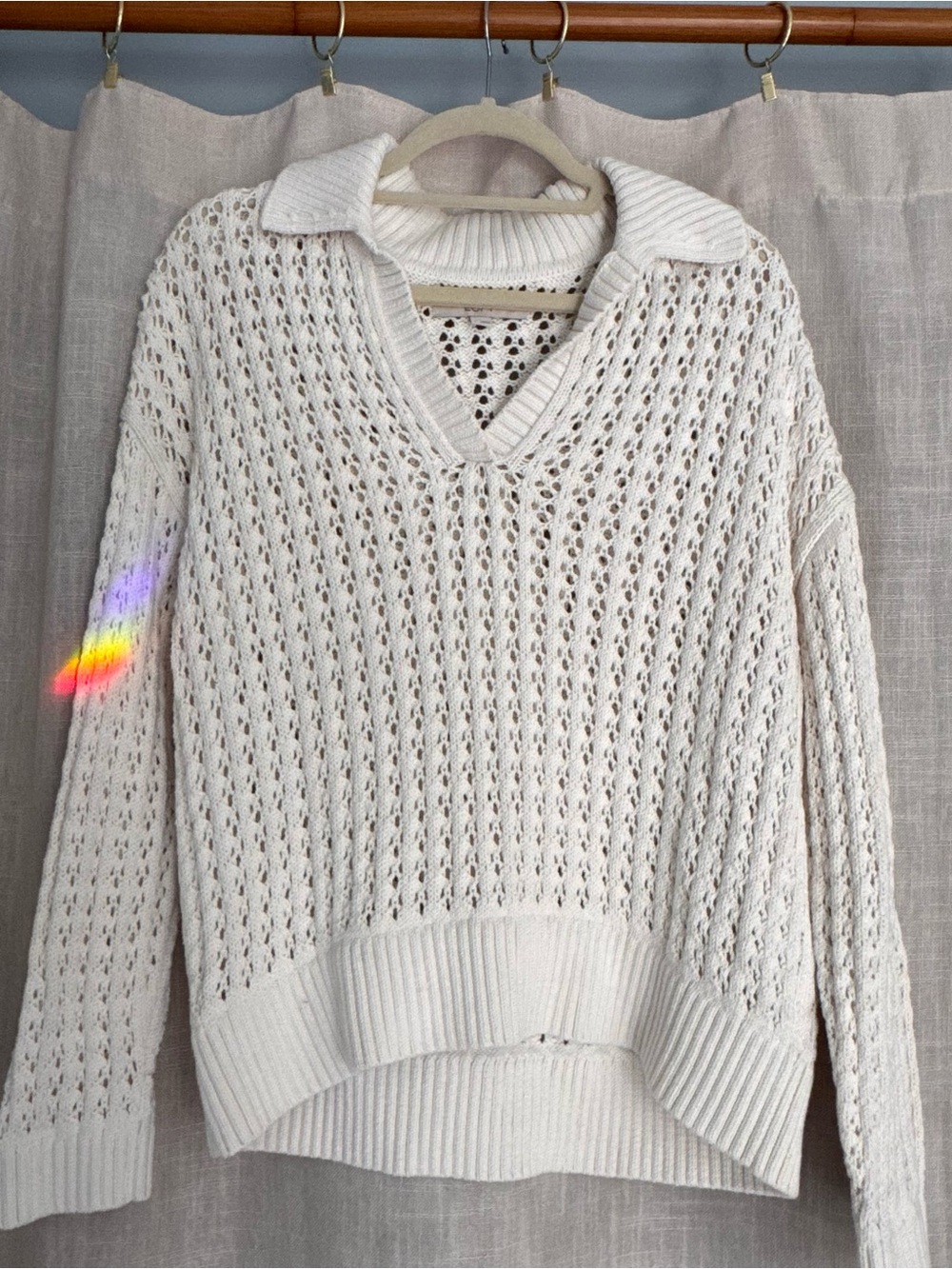 LOFT white knit long sleeve collared sweater top V neck